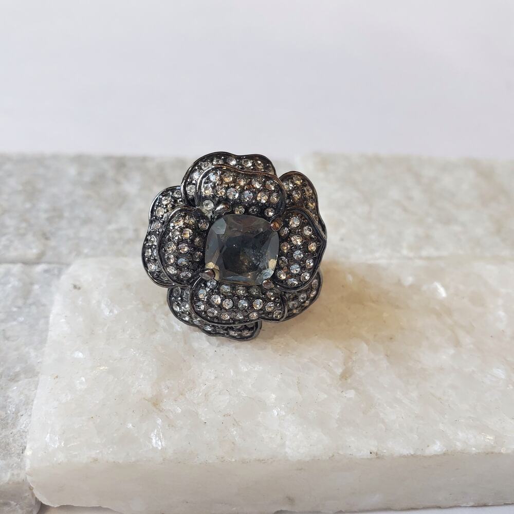 Stella & Dot Belle Fleur Crystal Flower Gunmetal Ring Size 7.5 Adjustable
